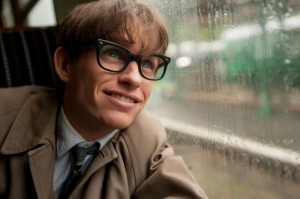 TTOE_D19_ 06191 Eddie Redmayne stars as Stephen Hawking in Academy Award winner James Marsh?s THE THEORY OF EVERYTHING, a Focus Features release. Photo Credit: Liam Daniel / Focus Features